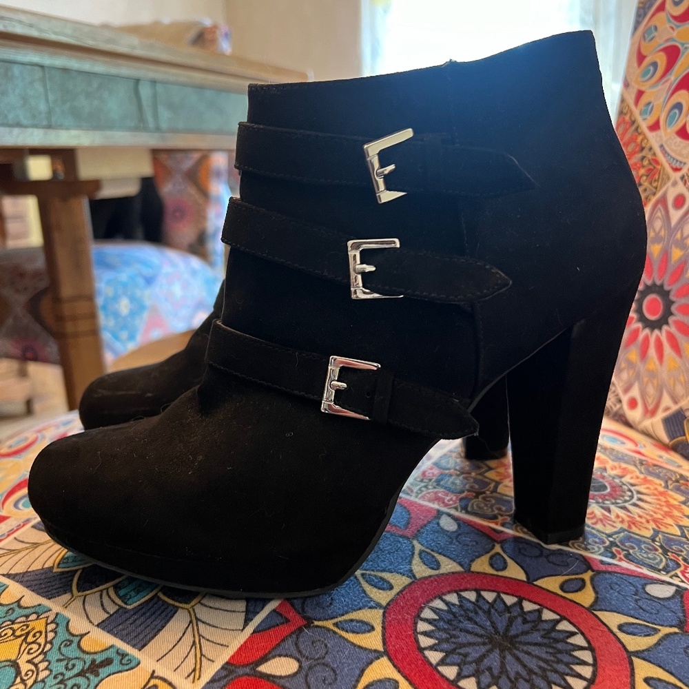 Women’s high boots